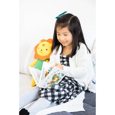 Pearhead Plush And Board Book Gift Set - Lion 7 Pearhead Plush And Board Book Gift Set - Lion - Image 7