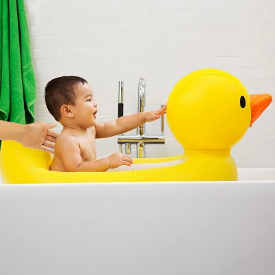 Munchkin White Hot Inflatable Duck Safety Baby Bath Tub 3 Munchkin White Hot Inflatable Duck Safety Baby Bath Tub - Image 3