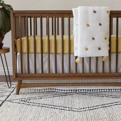 Crane Baby Cotton Muslin Pom Pom Blanket - Kendi White 5 Crane Baby Cotton Muslin Pom Pom Blanket - Kendi White - Image 5