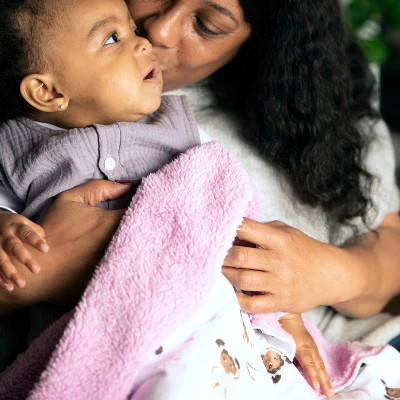 Little Muffincakes Plush Blanket - Zhara 2 Little Muffincakes Plush Blanket - Zhara - Image 2