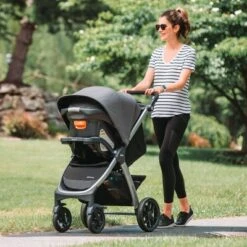 Chicco Bravo 3-in-1 Quick Fold Travel System