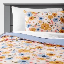 Vintage Floral Print Kids' Comforter Set - Pillowfort™ 5 Vintage Floral Print Kids' Comforter Set - Pillowfort™ -Roommates Nursery Outlet Store GUEST a907834d b67b 4094 ae4f 835e0e1e3e0a