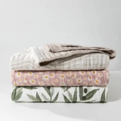 Babyletto Olive Branches Muslin Quilt -Roommates Nursery Outlet Store GUEST b4ad36ee b78e 4616 9c2a 2dd44353b325